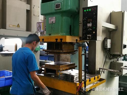 選擇中山機(jī)柜加工廠(chǎng)為電子產(chǎn)品制造服務(wù)的核心優(yōu)勢(shì)